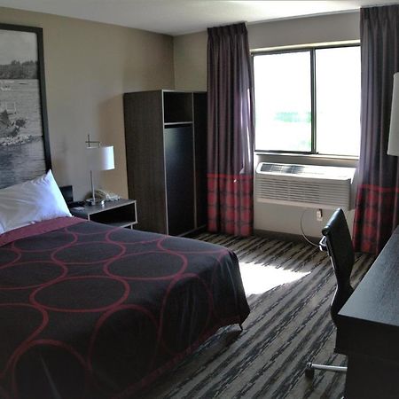 Super 8 By Wyndham Spirit Lake/Okoboji Exteriör bild